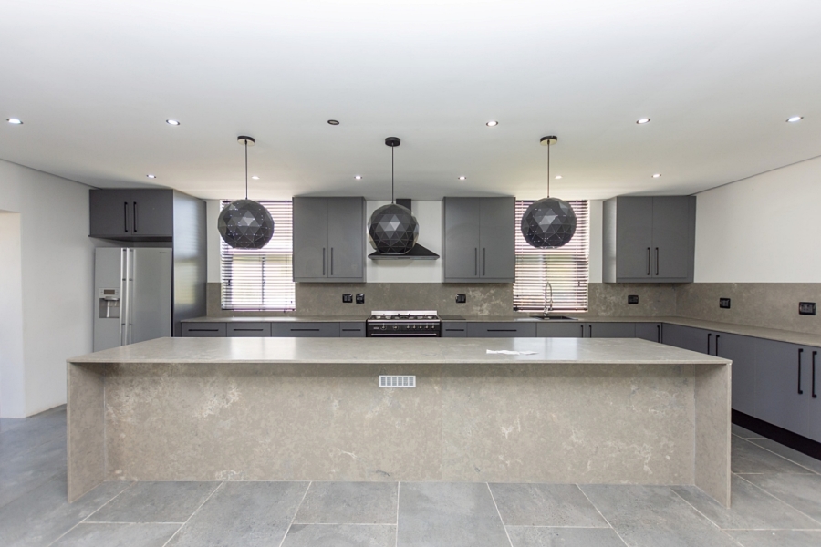 9 Bedroom Property for Sale in Long Acres Country Estate Western Cape